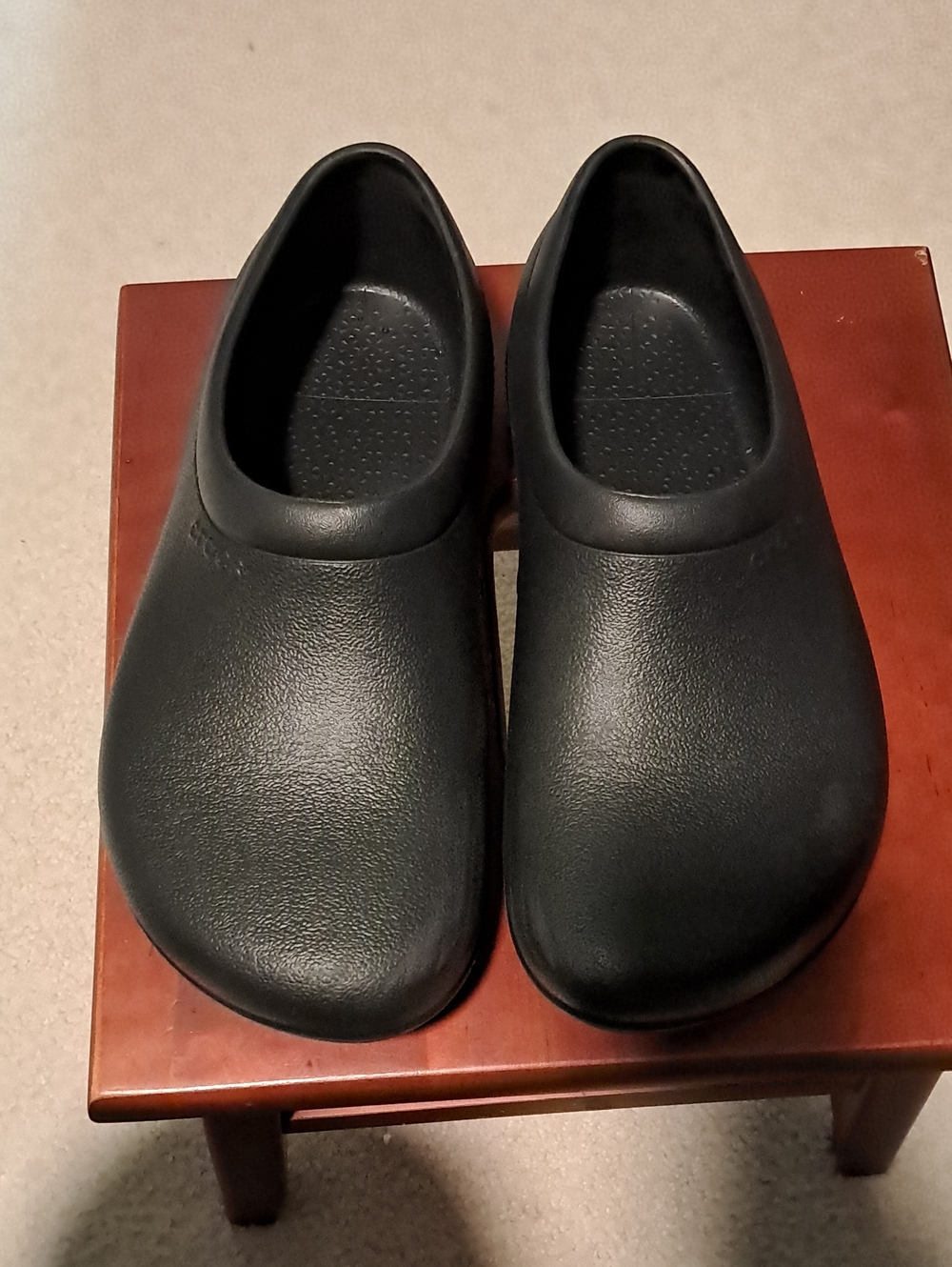 CROCS Unisex Black Slip-On Clogs